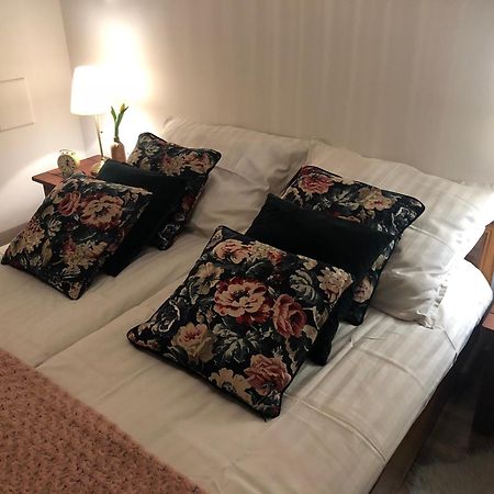 Janicsar Garden Apartman Eger Zewnętrze zdjęcie