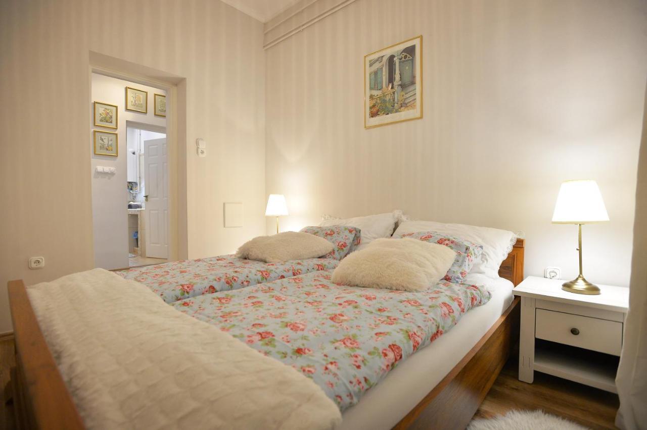 Janicsar Garden Apartman Eger Zewnętrze zdjęcie