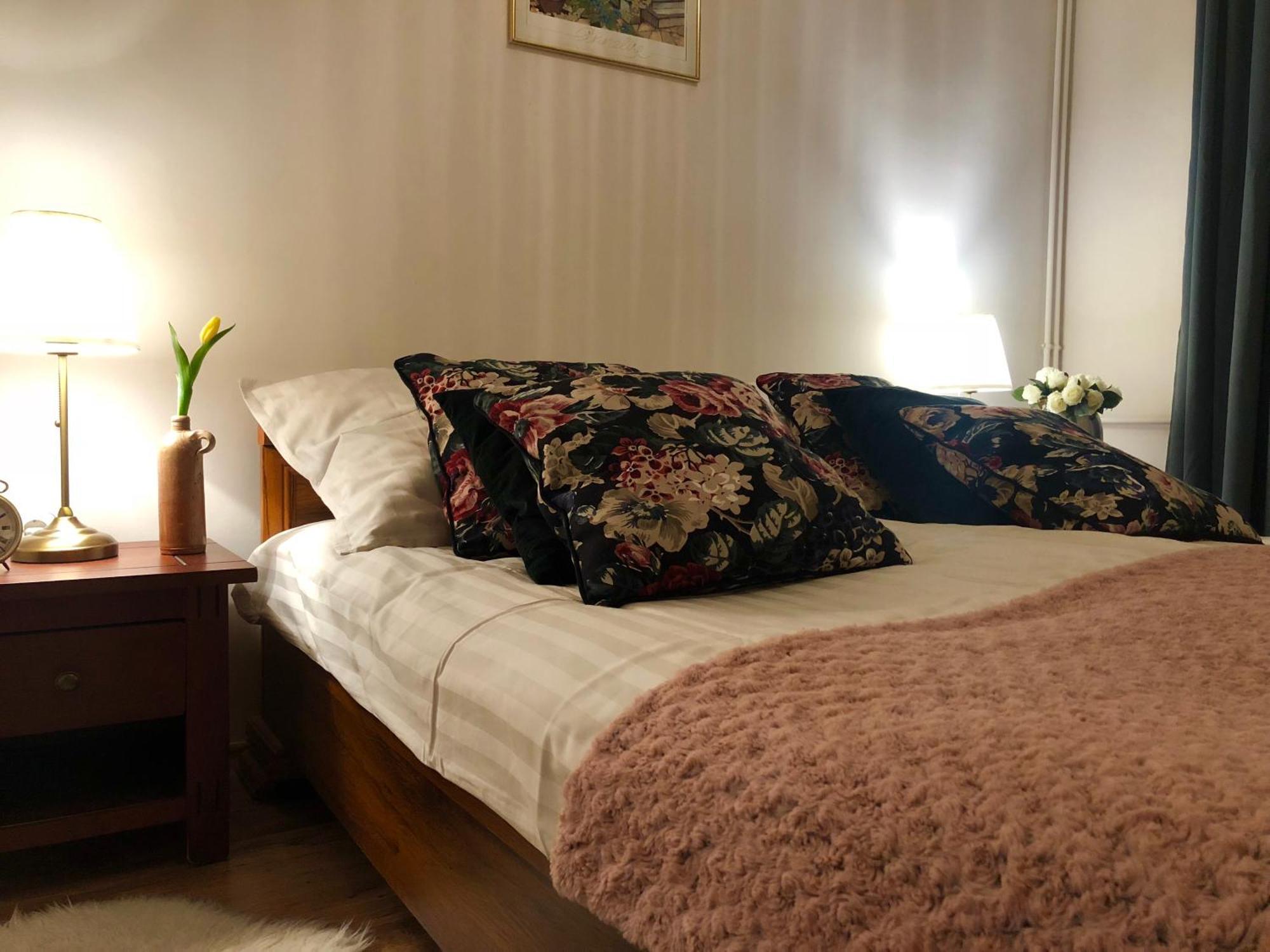Janicsar Garden Apartman Eger Zewnętrze zdjęcie