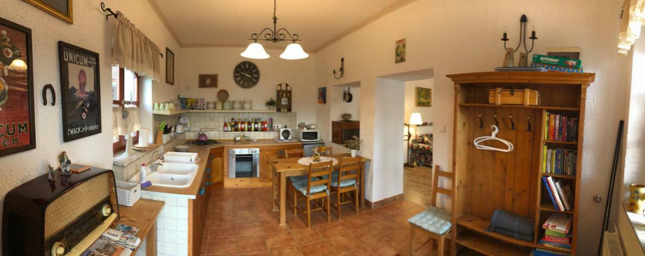 Janicsar Garden Apartman Eger Zewnętrze zdjęcie
